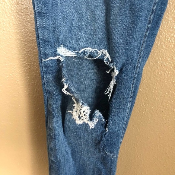 Denim & Co Distressed Stretch Skinny Jean Size 6 - Picture 2 of 6